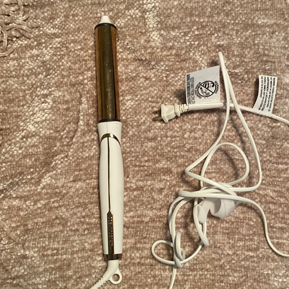 Kristen Ess curling wand